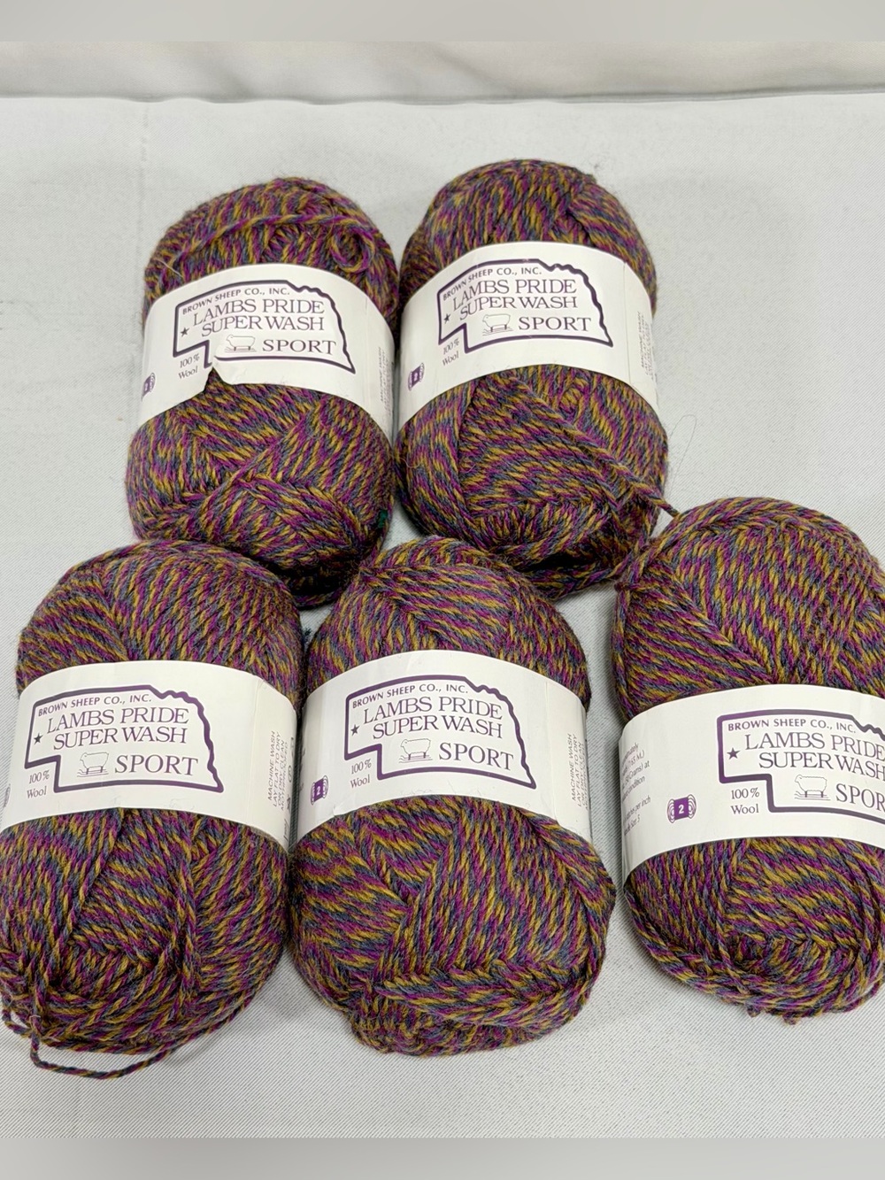 Lamb’s Pride Yarn Wool Super Wash Sport Explosive Berry SWS192 5 Skeins lot